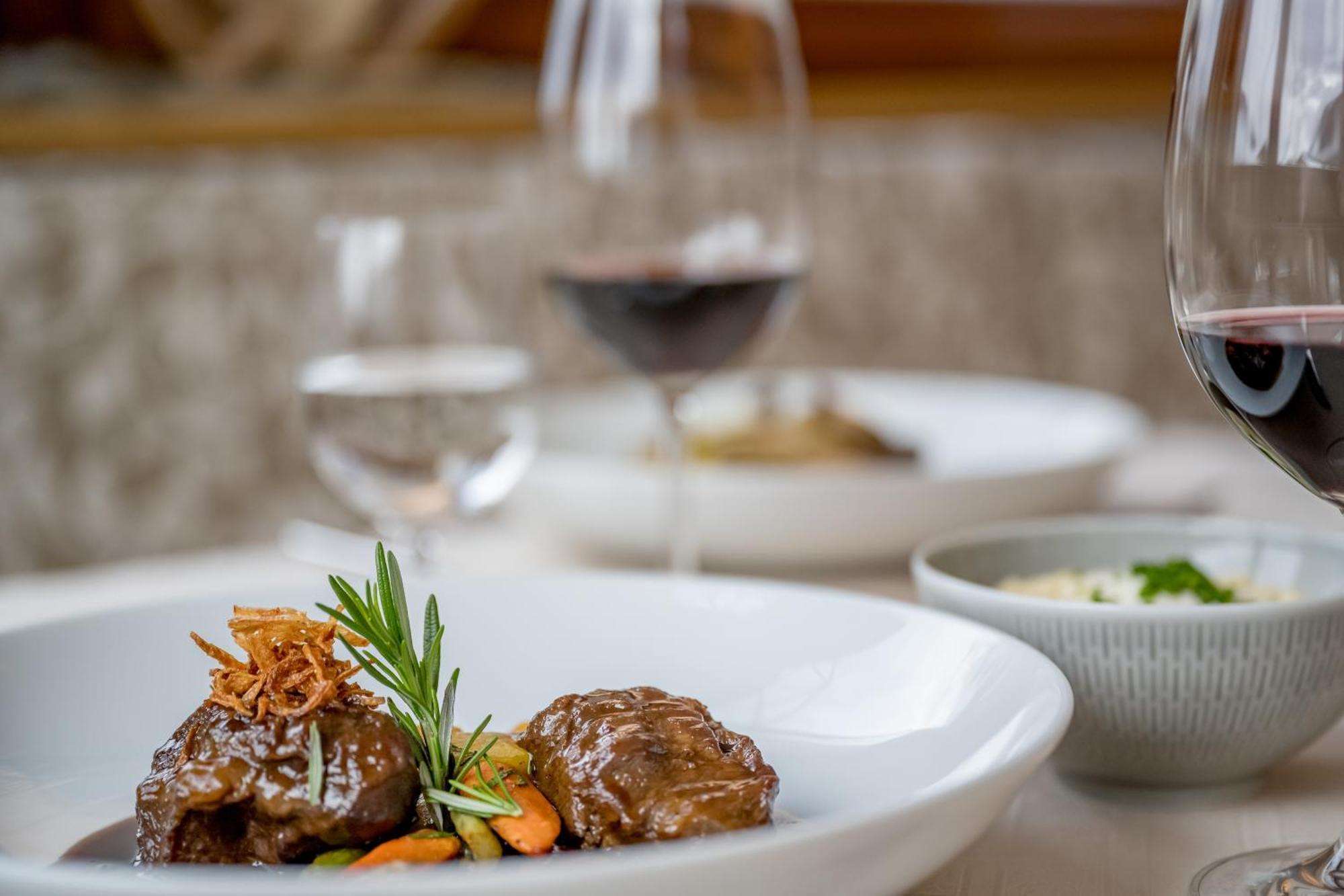 Tilia Living - B&B Mit Dem Komfort Eines Kleinen, Feinen Hotels Ried im Oberinntal Luaran gambar