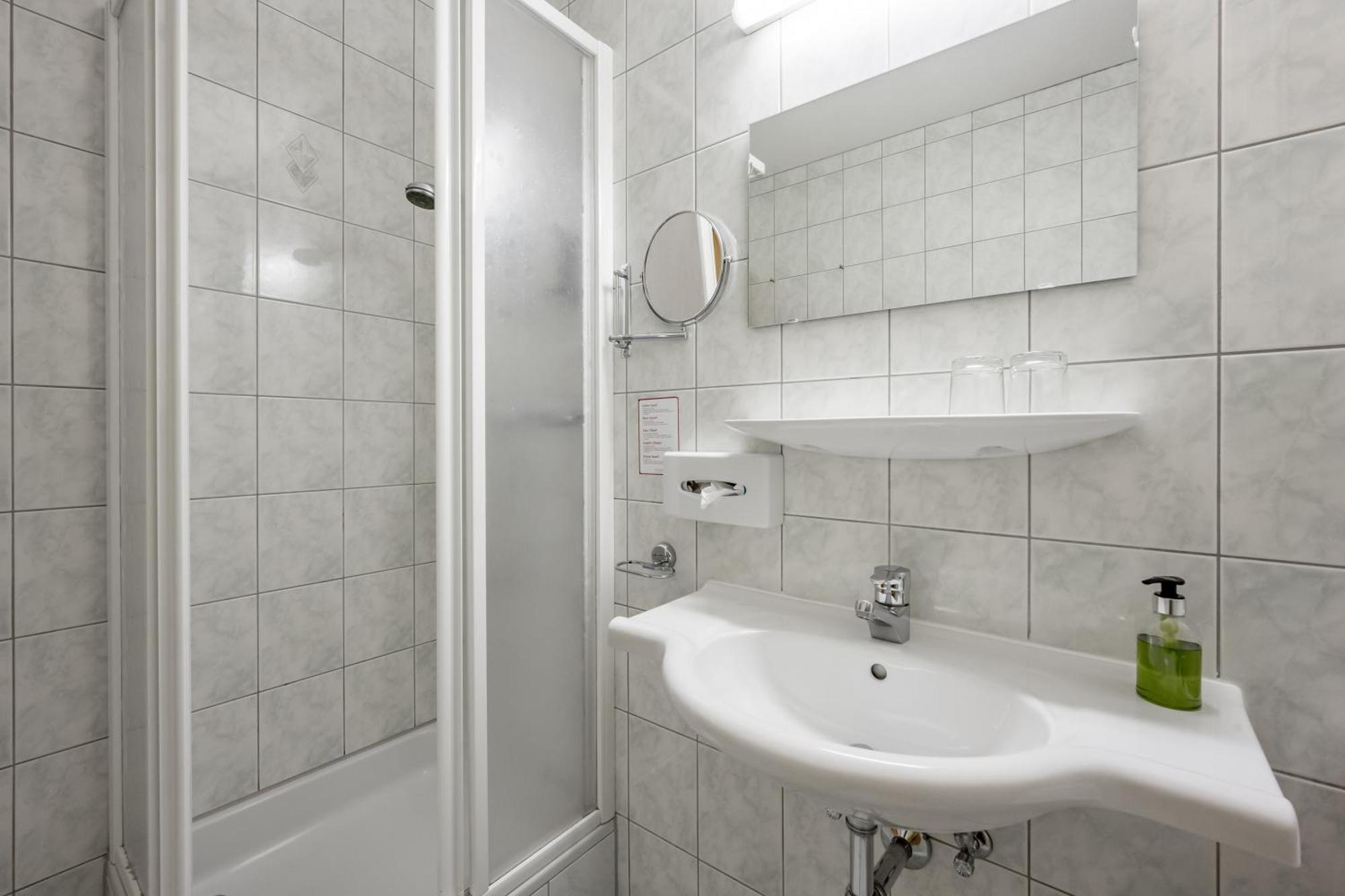 Tilia Living - B&B Mit Dem Komfort Eines Kleinen, Feinen Hotels Ried im Oberinntal Luaran gambar